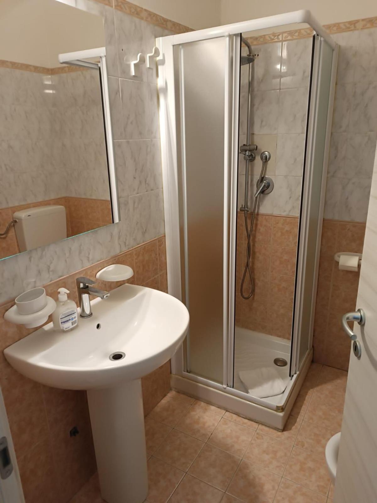 Hotel Fitness Parma Buitenkant foto
